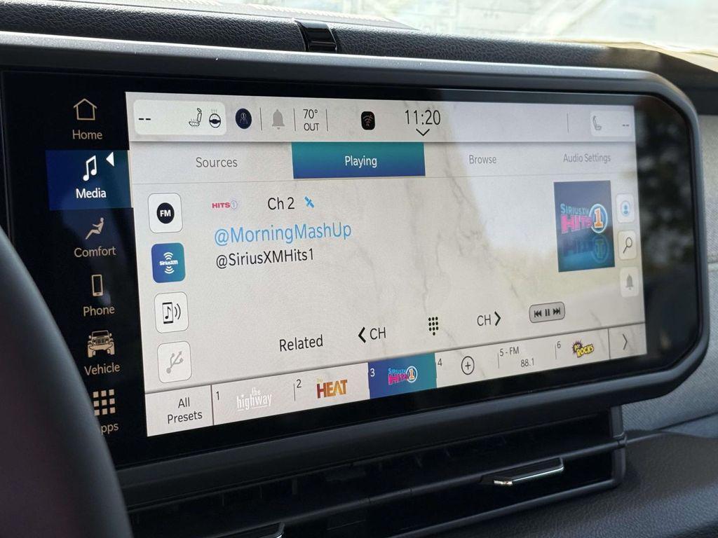 new 2025 Jeep Gladiator car, priced at $38,645