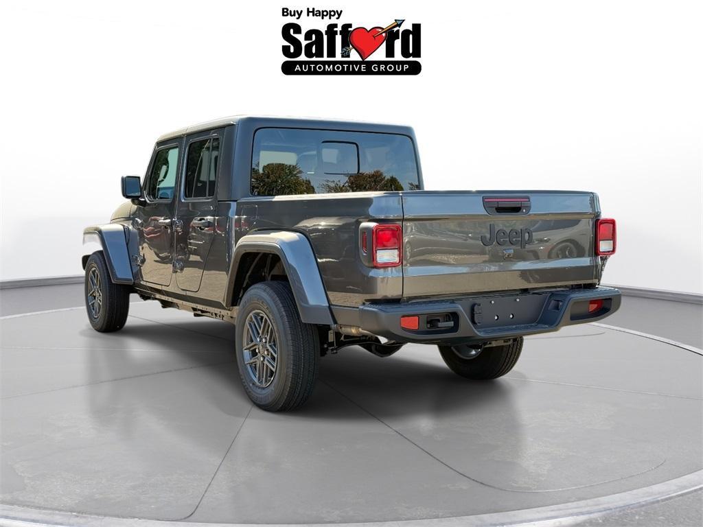 new 2025 Jeep Gladiator car, priced at $42,645
