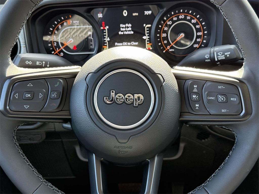 new 2025 Jeep Gladiator car, priced at $42,645