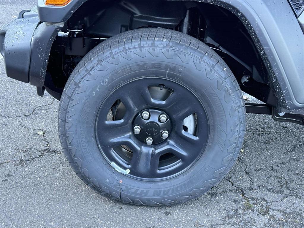 new 2026 Jeep Wrangler car, priced at $32,364