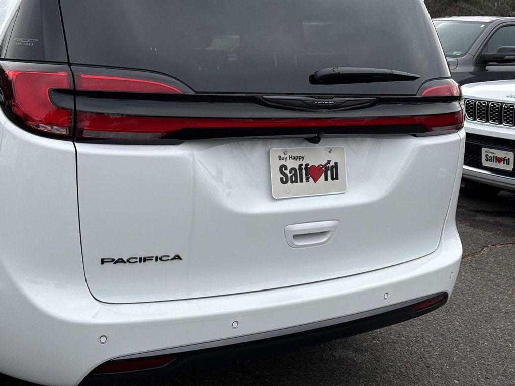 new 2026 Chrysler Pacifica car, priced at $41,343