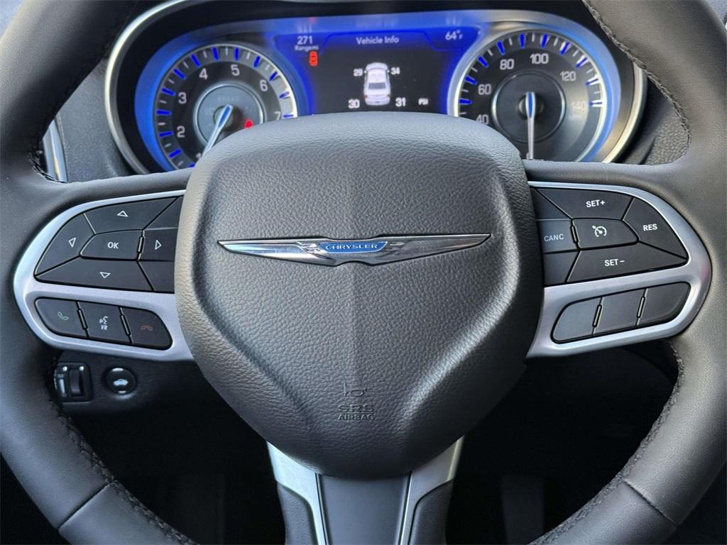 used 2023 Chrysler 300 car, priced at $25,798