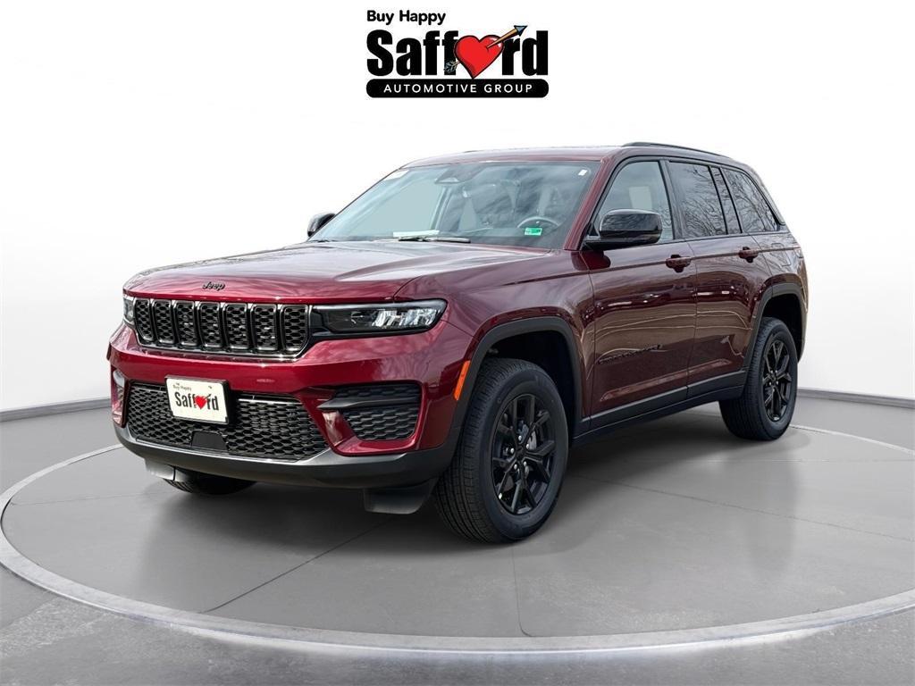 new 2025 Jeep Grand Cherokee car, priced at $41,955