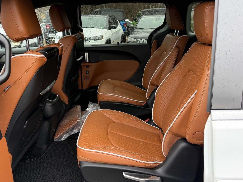 new 2026 Chrysler Pacifica car, priced at $51,487