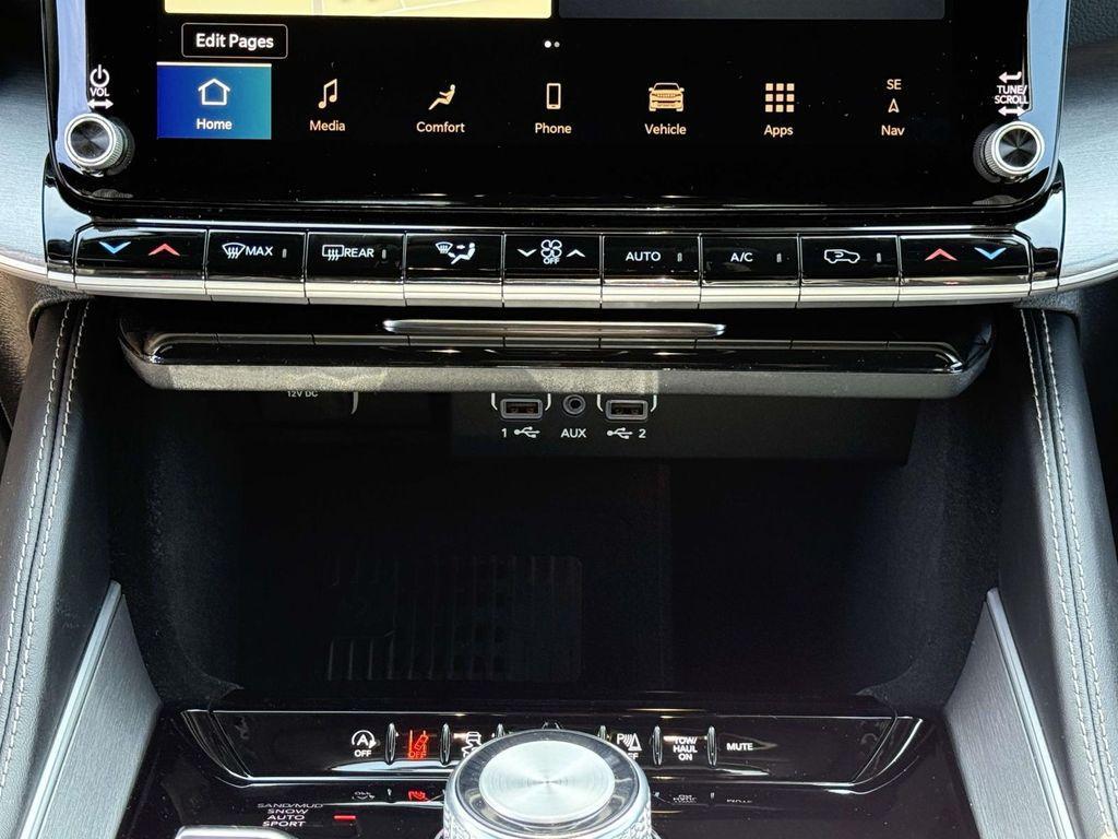 new 2026 Jeep Grand Wagoneer car, priced at $65,997