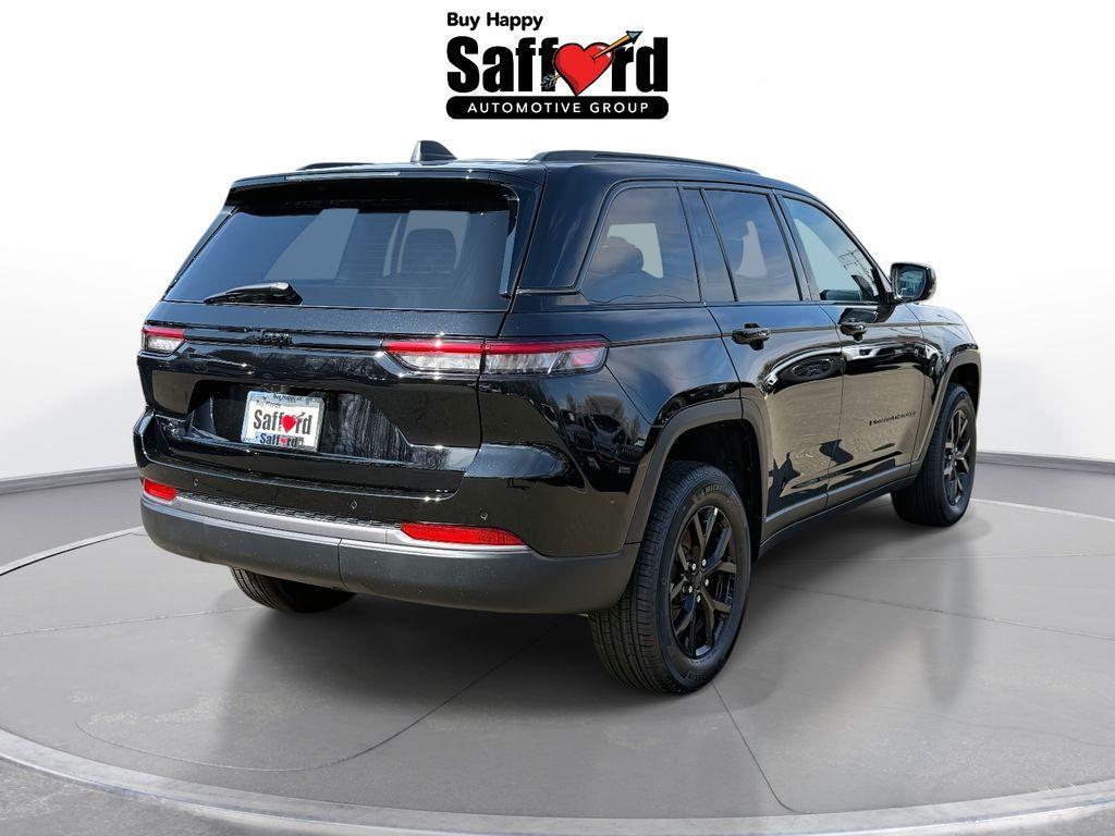new 2026 Jeep Grand Cherokee car, priced at $43,898