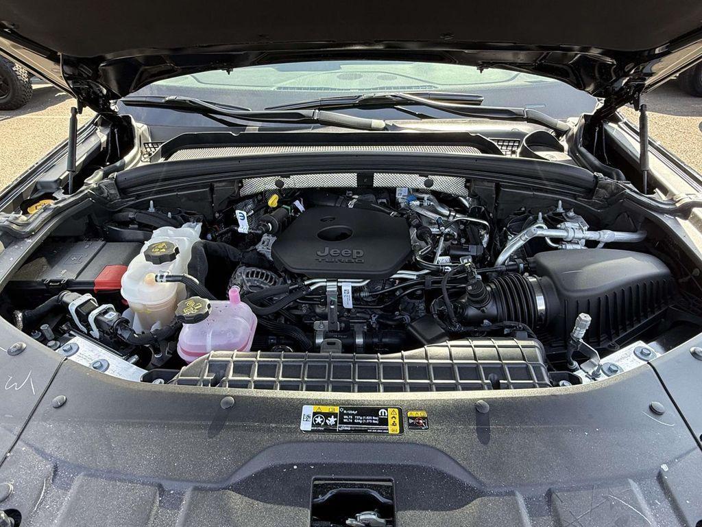 new 2026 Jeep Grand Cherokee car, priced at $43,898