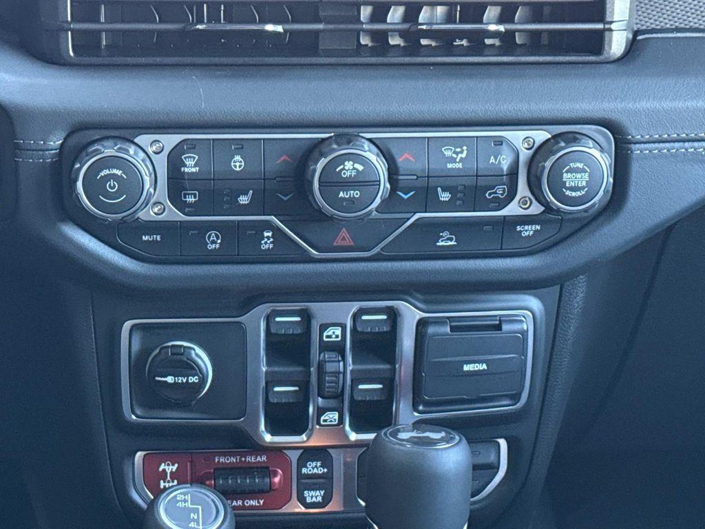 new 2026 Jeep Wrangler car, priced at $55,978