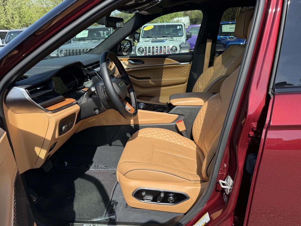 used 2023 Jeep Grand Cherokee car, priced at $42,500