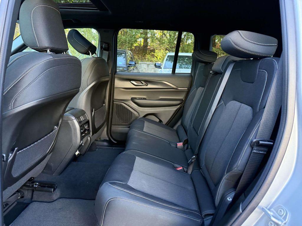 new 2025 Jeep Grand Cherokee car, priced at $35,653