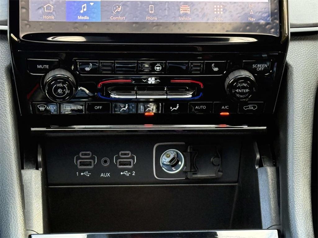 new 2025 Jeep Grand Cherokee L car, priced at $45,130