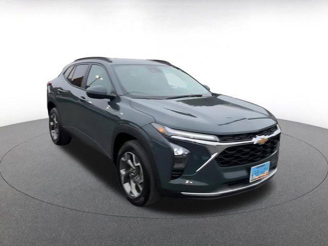 used 2025 Chevrolet Trax car, priced at $19,443