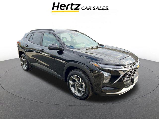 used 2025 Chevrolet Trax car, priced at $19,526