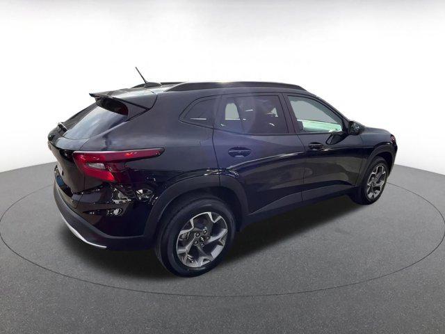 used 2025 Chevrolet Trax car, priced at $19,526