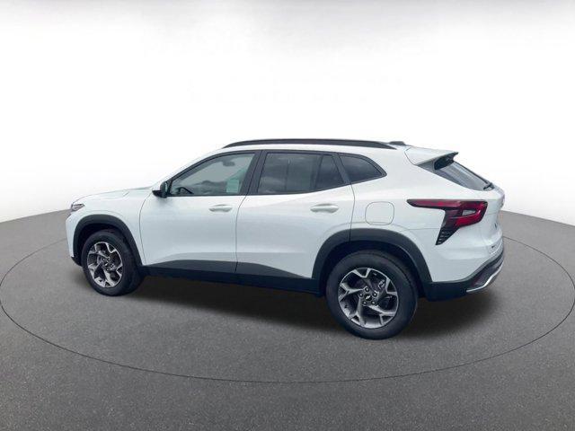 used 2025 Chevrolet Trax car, priced at $19,555