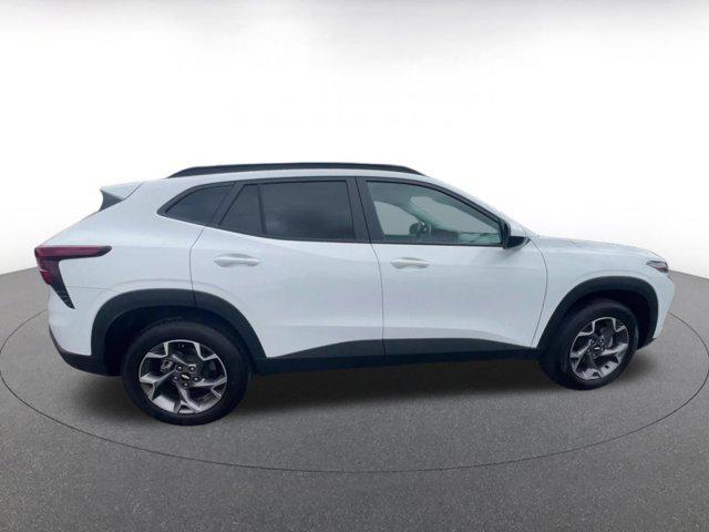 used 2025 Chevrolet Trax car, priced at $18,634
