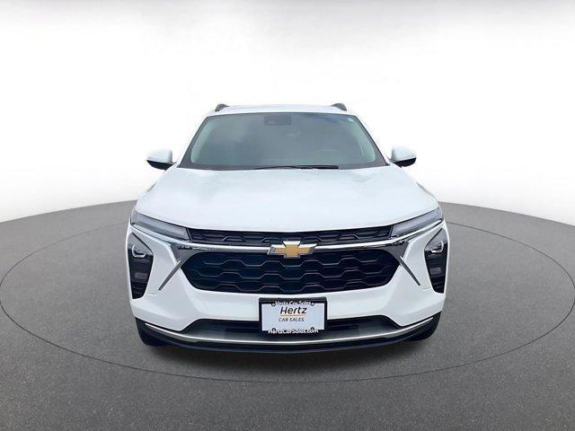 used 2025 Chevrolet Trax car, priced at $18,634
