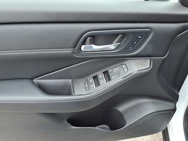 used 2025 Nissan Rogue car, priced at $32,900