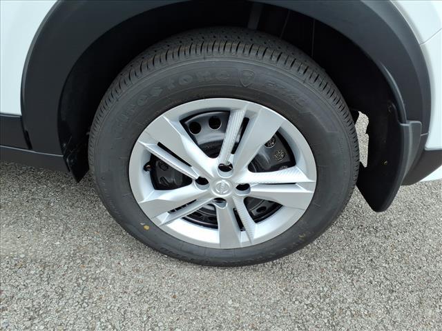 new 2025 Nissan Kicks Play car, priced at $20,865