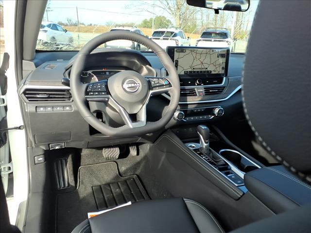 new 2025 Nissan Altima car, priced at $32,890