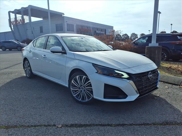 new 2025 Nissan Altima car, priced at $32,890