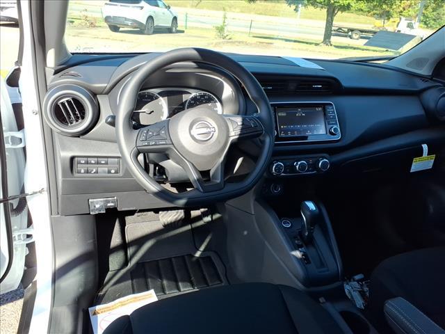 new 2025 Nissan Kicks Play car, priced at $20,865