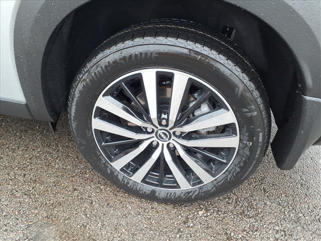 new 2025 Nissan Pathfinder car, priced at $42,860