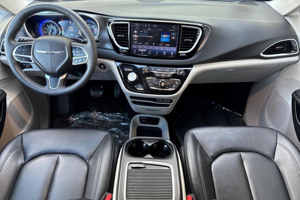 used 2024 Chrysler Pacifica car, priced at $26,263