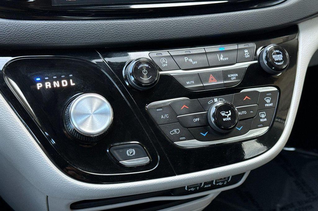 used 2024 Chrysler Pacifica car, priced at $26,263