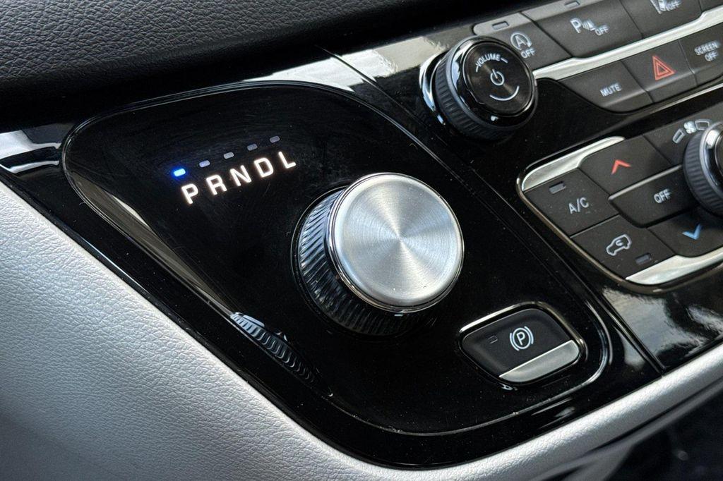 used 2024 Chrysler Pacifica car, priced at $26,263