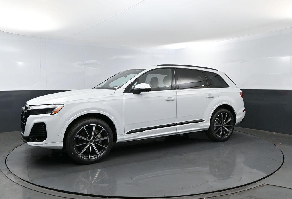 new 2026 Audi Q7 car, priced at $72,250