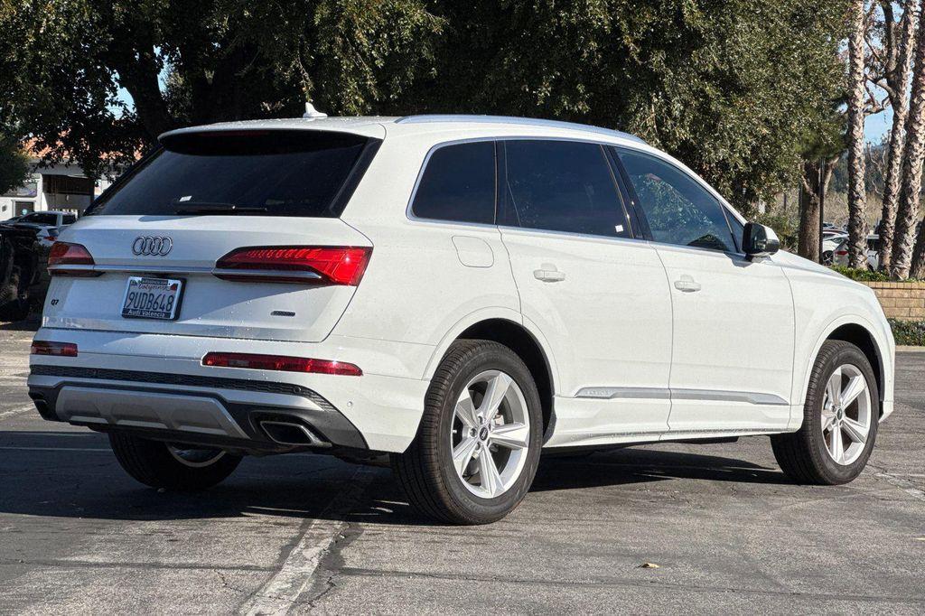 used 2025 Audi Q7 car, priced at $54,789