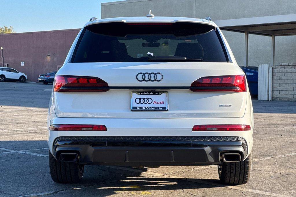 new 2026 Audi Q7 car, priced at $86,535