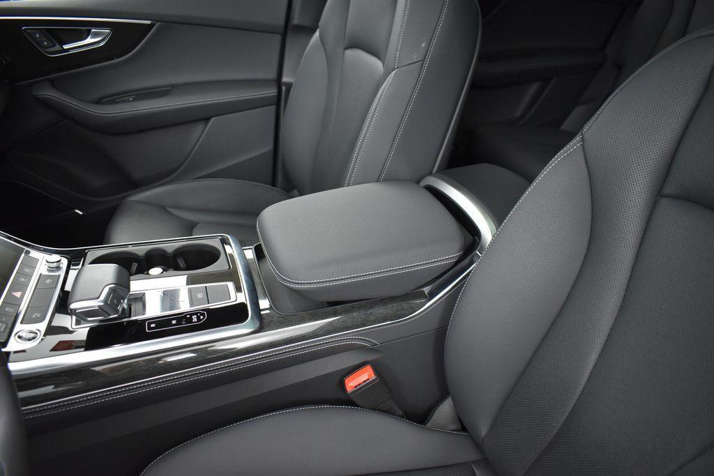 used 2025 Audi Q7 car, priced at $57,390