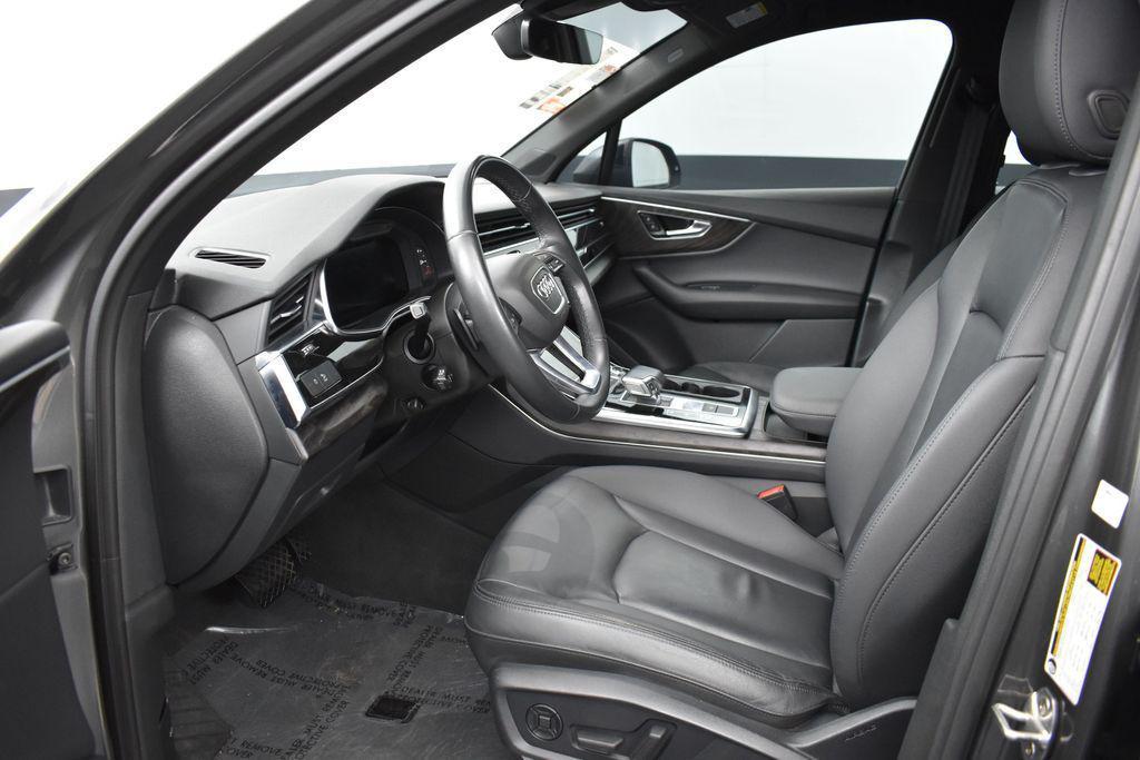 used 2022 Audi Q7 car, priced at $35,308