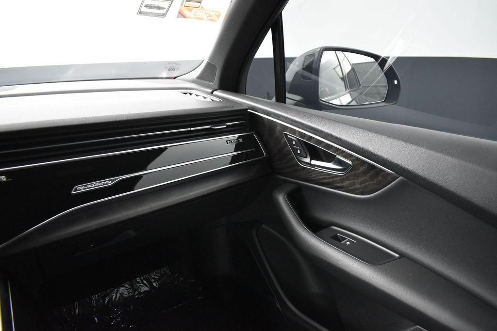 used 2022 Audi Q7 car, priced at $35,308