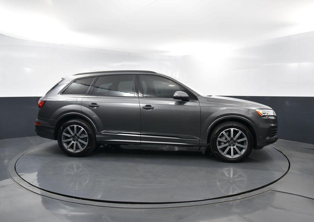 used 2022 Audi Q7 car, priced at $35,308