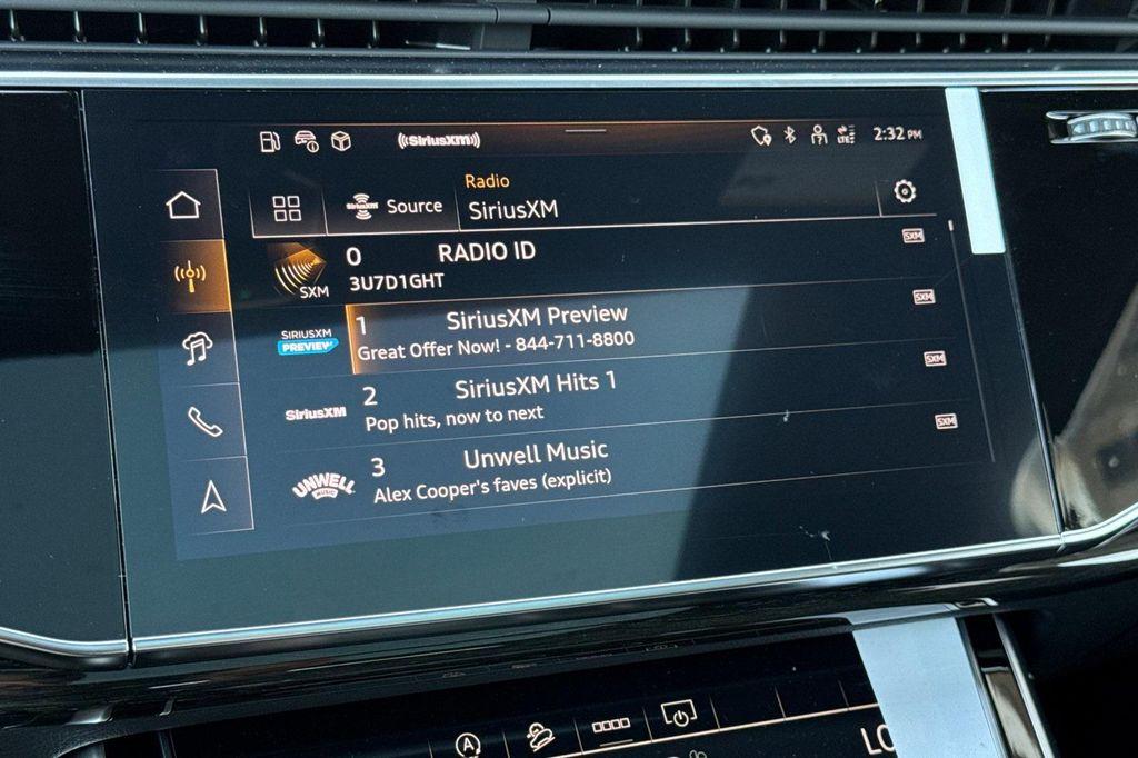 new 2025 Audi Q7 car, priced at $76,770