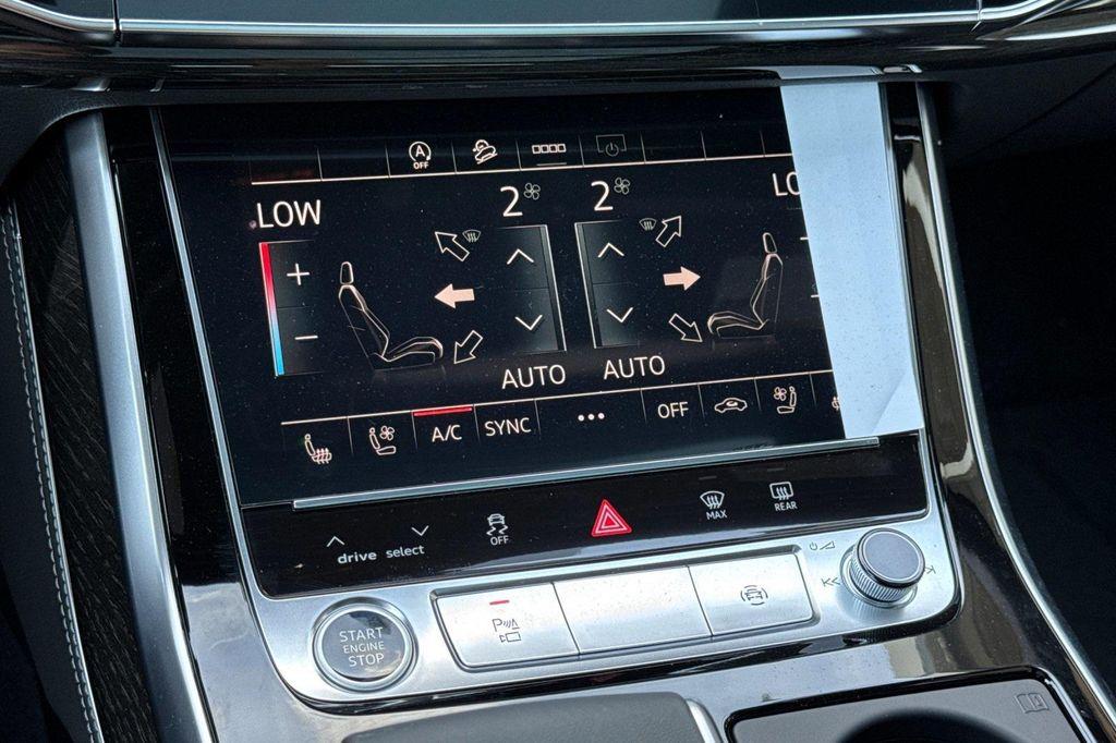 new 2025 Audi Q7 car, priced at $76,770