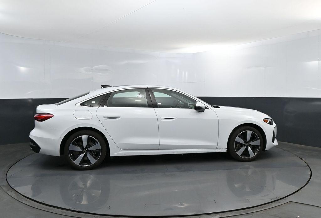 Audi A5 view 4