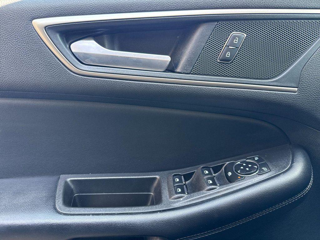 used 2024 Ford Edge car, priced at $23,112