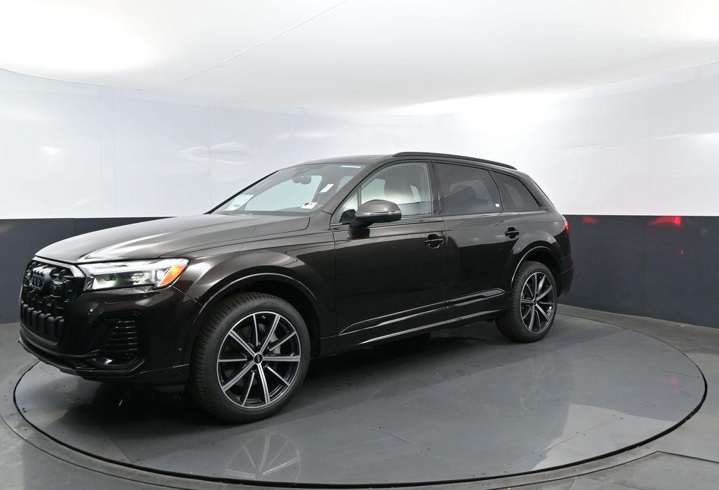new 2026 Audi Q7 car, priced at $71,170