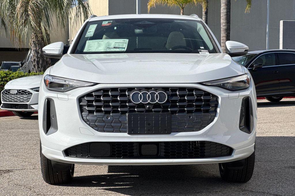 new 2025 Audi Q5 car, priced at $60,440