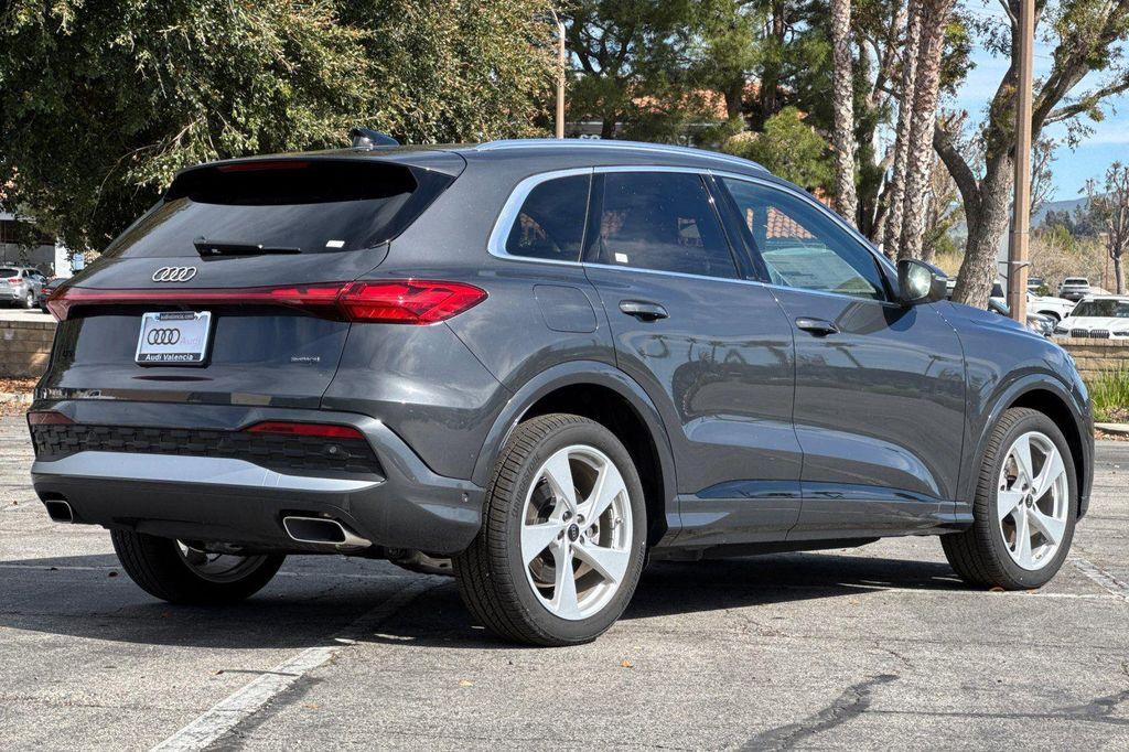 new 2025 Audi Q5 car, priced at $63,250