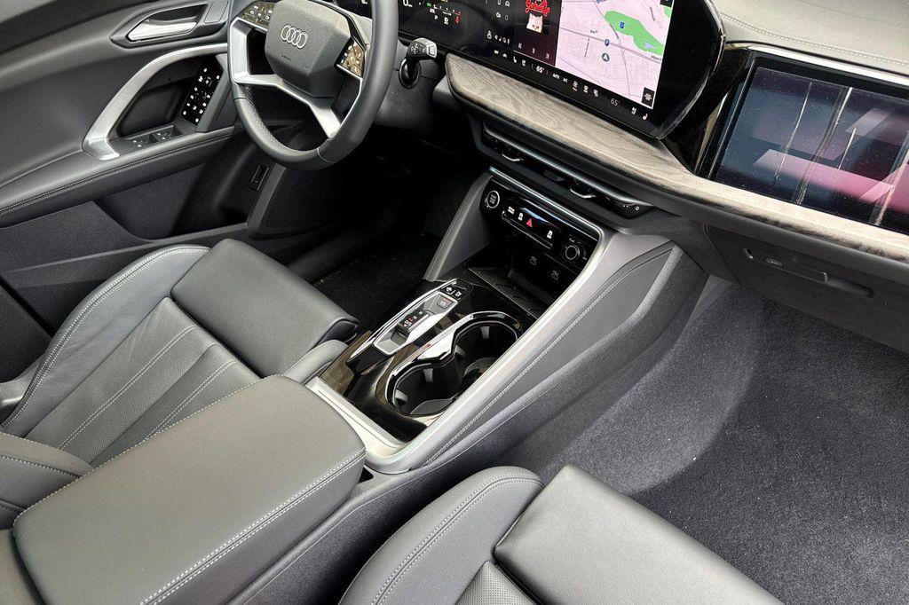 new 2025 Audi Q5 car, priced at $63,250