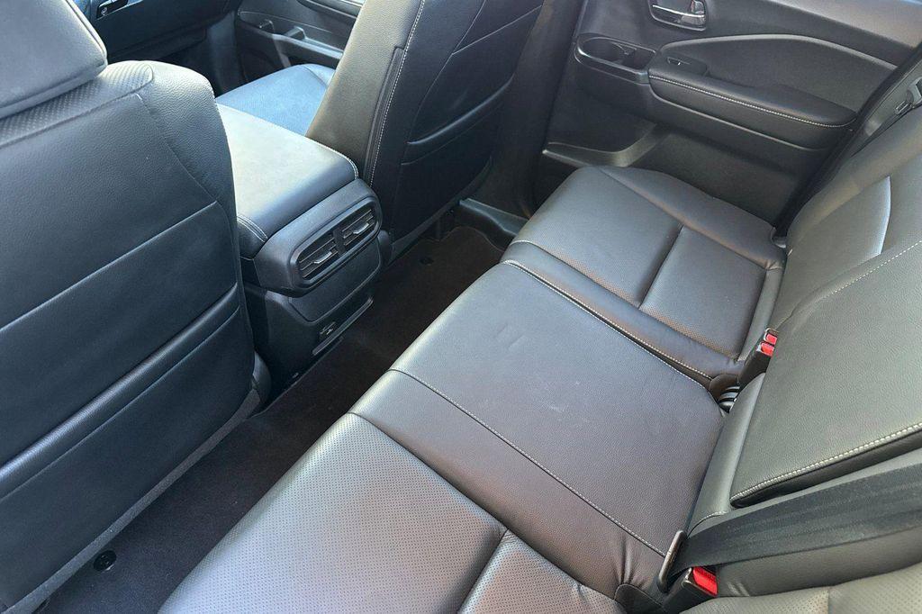 used 2025 Honda Ridgeline car, priced at $35,364