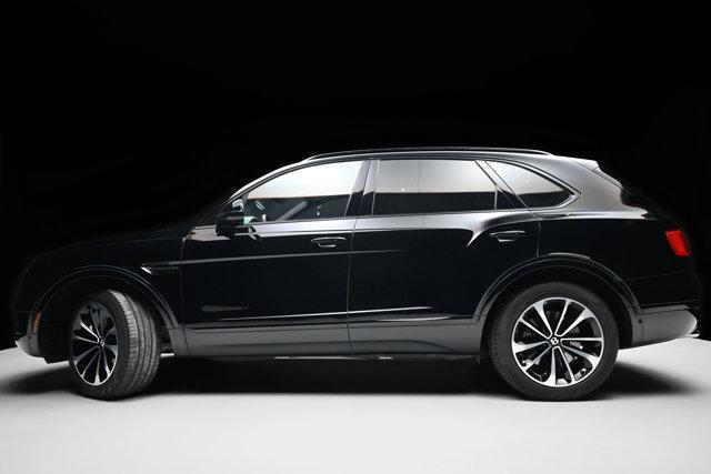 Bentley Bentayga view 28