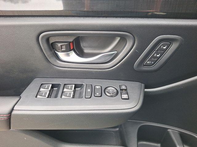 used 2025 Honda Pilot car, priced at $46,999