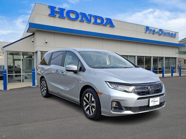 used 2025 Honda Odyssey car, priced at $38,130