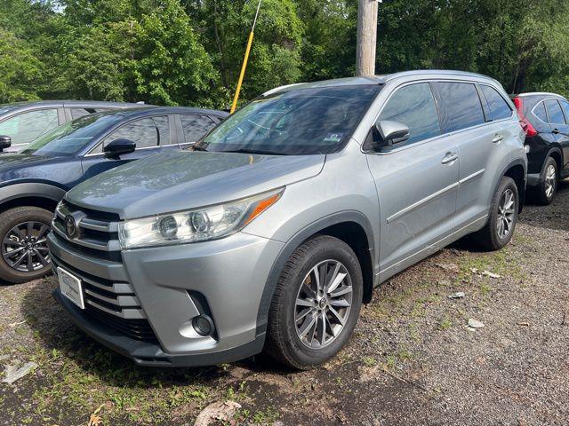 used 2017 Toyota Highlander car, priced at $18,275